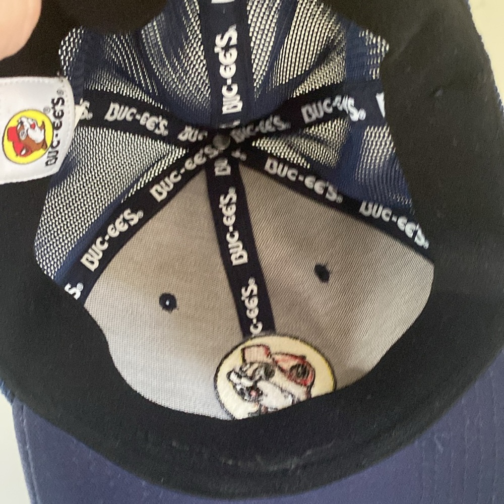 Buc-ees Navy Cap One Size. - Picture 5 of 5